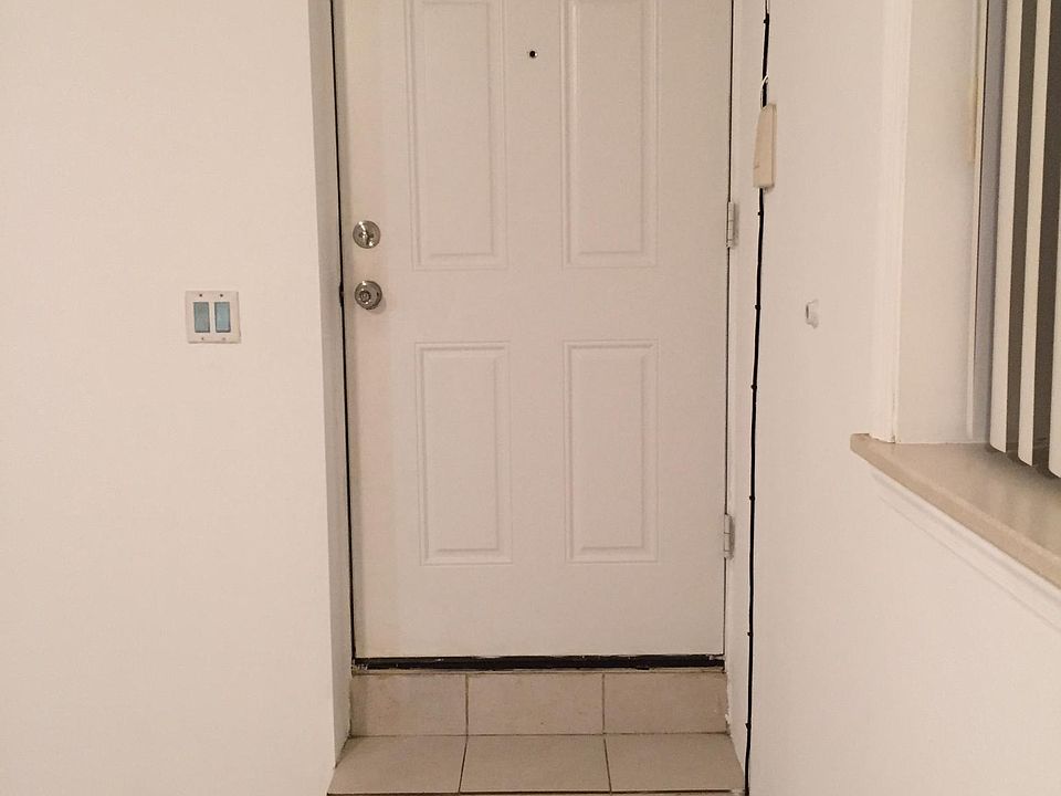 1st image of 144 Bay 8th St #1