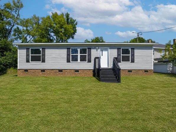 105 Hunter St, Lancaster, SC 29720