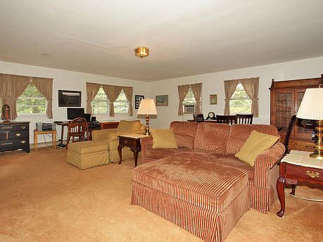 Front-Back Framily Room