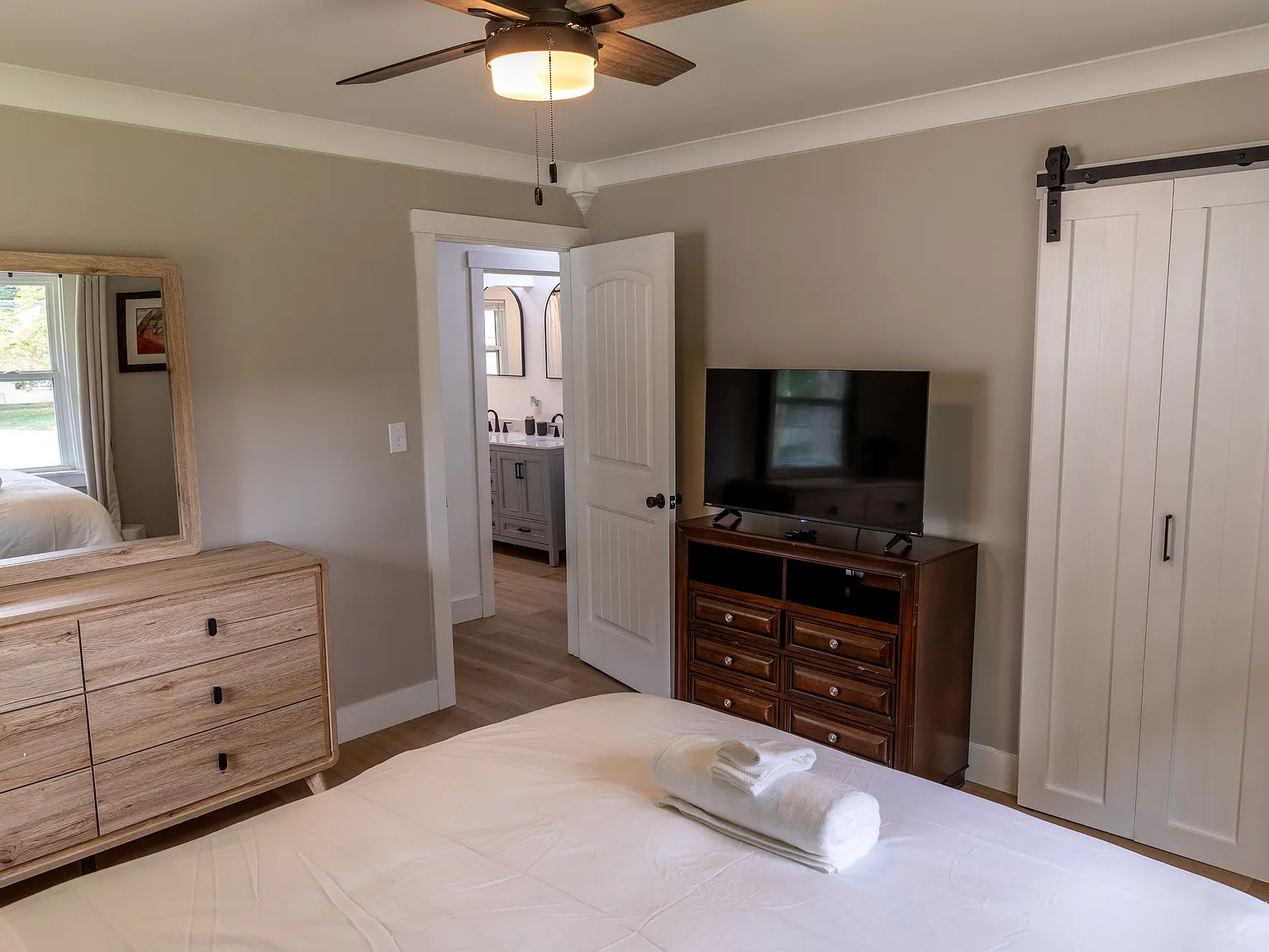 S Westview Dr, Winston Salem — Photo 4