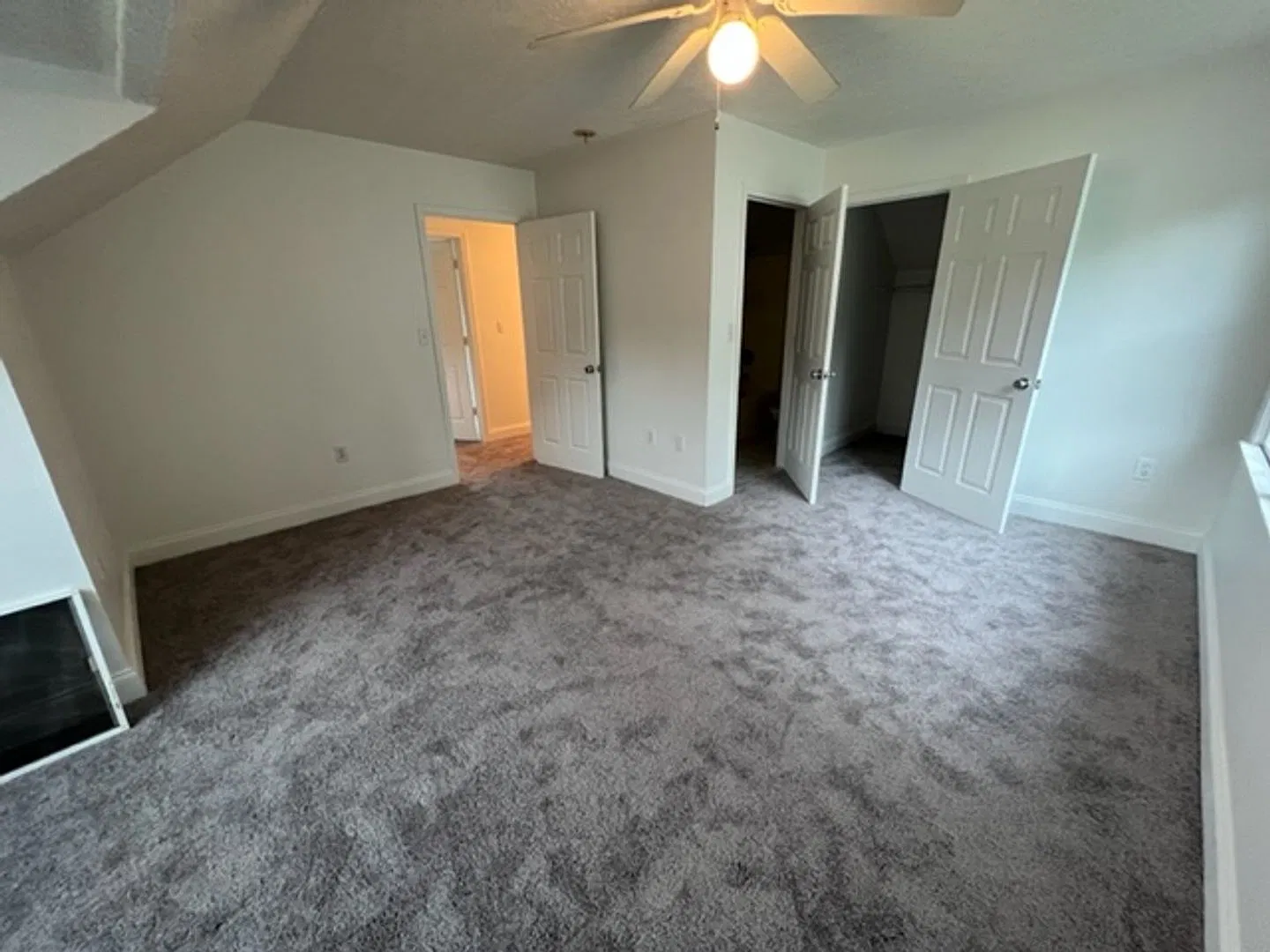 4 Bedroom/4 Bathroom House! — Photo 4