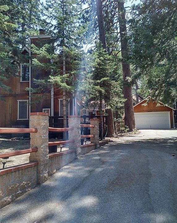 1st image of 32083 Fern Dr