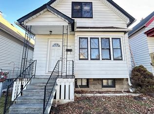 2132 S 24th St, Milwaukee, WI 53215