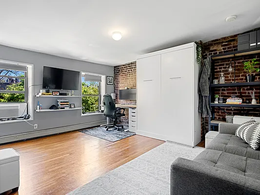 Rented by Corcoran | media 10