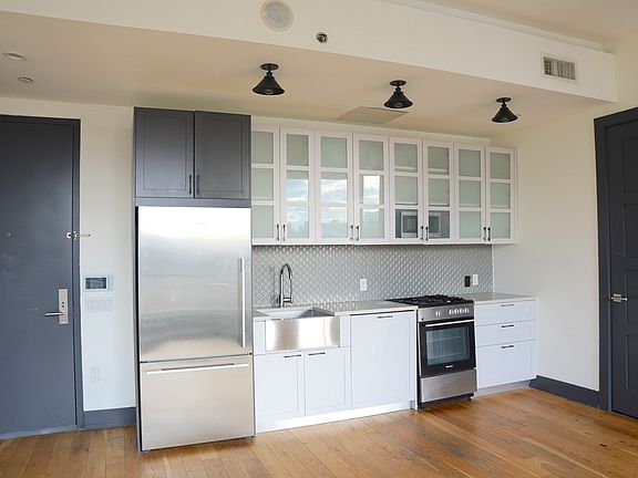 3rd image of 10 Montieth St #57