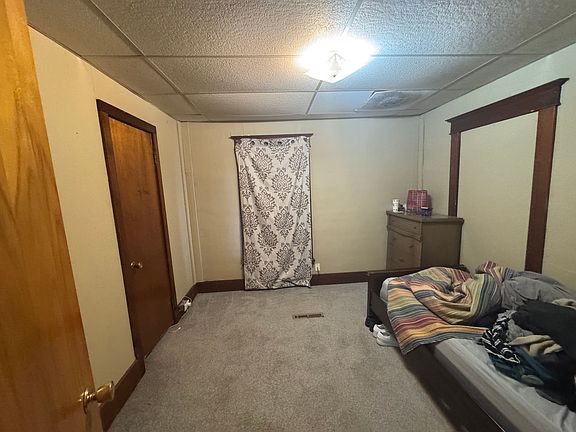 5th image of 605 W Friedman St