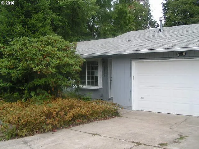 20195 Veta St photo 1