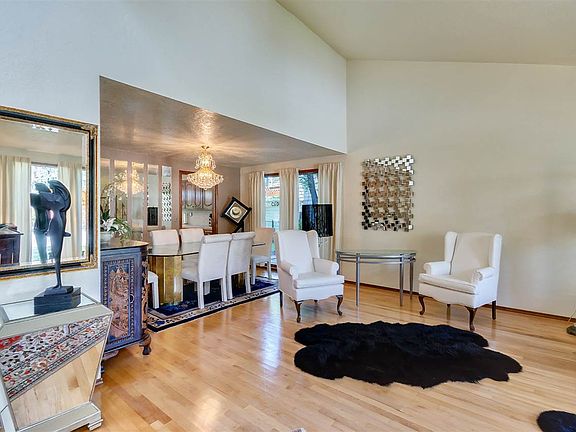 4th image of 4788 N Riverfront Pl