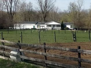 1160 Clarendon Rd, Quincy, MI 49082