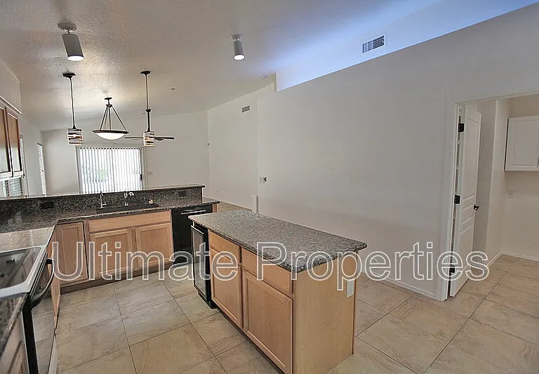 15313 N 104th Way — Photo 8