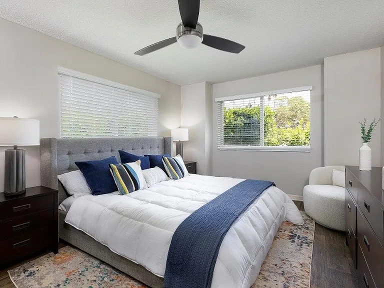Weston Place Apartments — Photo 24