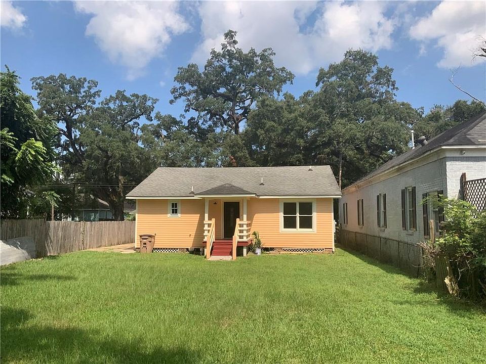 2nd image of 356 Marine St