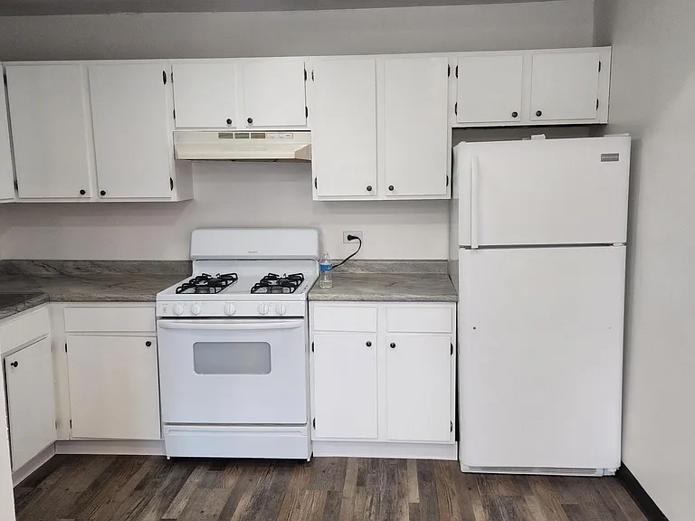 748 Inland Cir #302 — Photo 8
