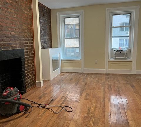3rd image of 303 E 46th St #6E