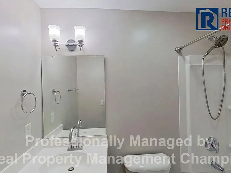 148 Lincoln Place Cir — Photo 14