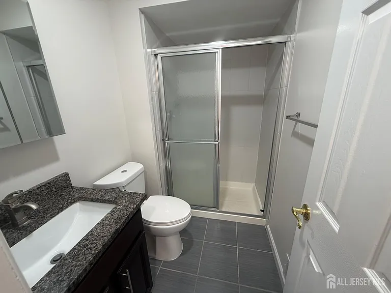 1502 Edison Glen Ter — Photo 18
