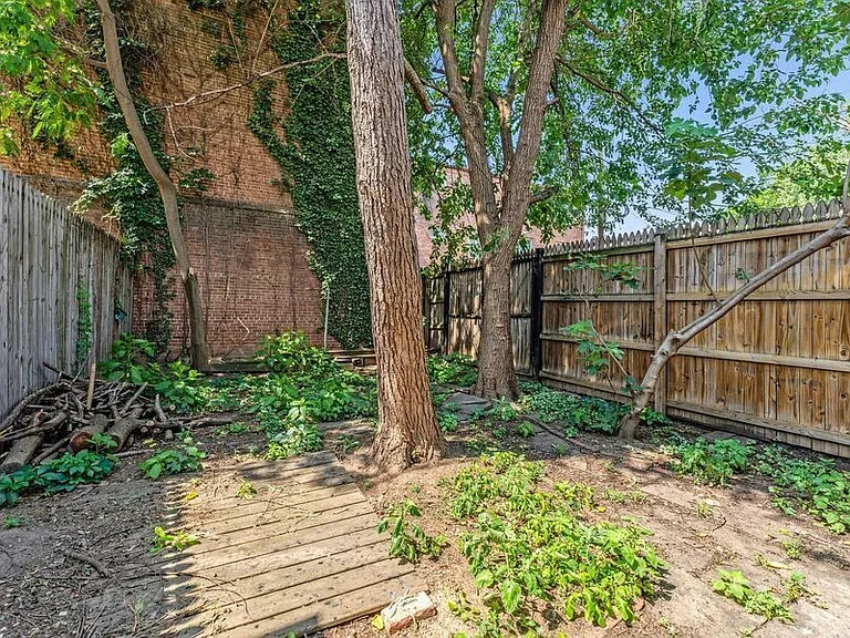1502 Ogden St NW — Photo 37