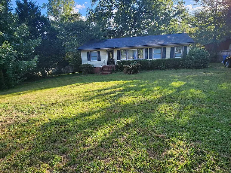 6113 Warner Rd — Photo 1