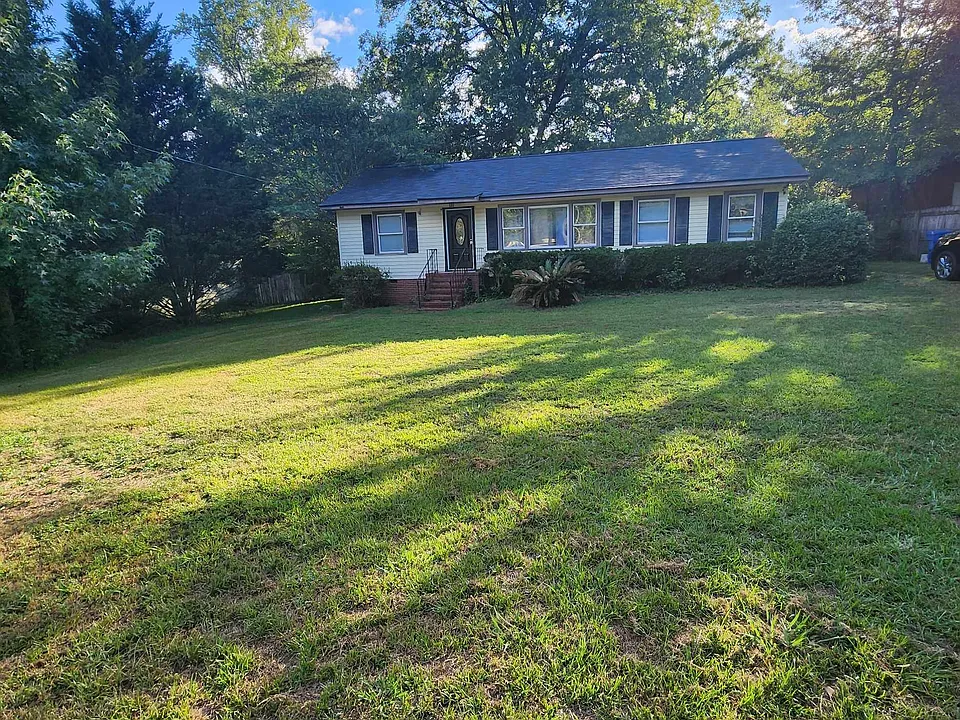 6113 Warner Rd