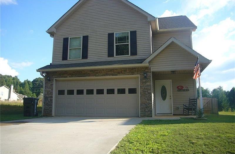 1st image of 195 Highland Pointe Dr