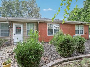 4 Grainey Dr, Glen Carbon, IL