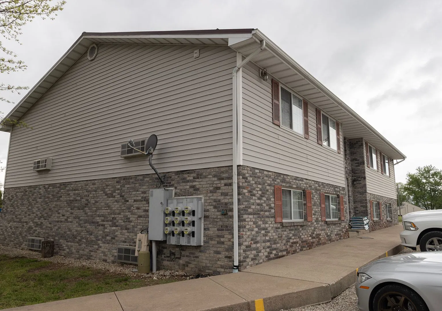 Marjorie Court Apartments — Photo 1