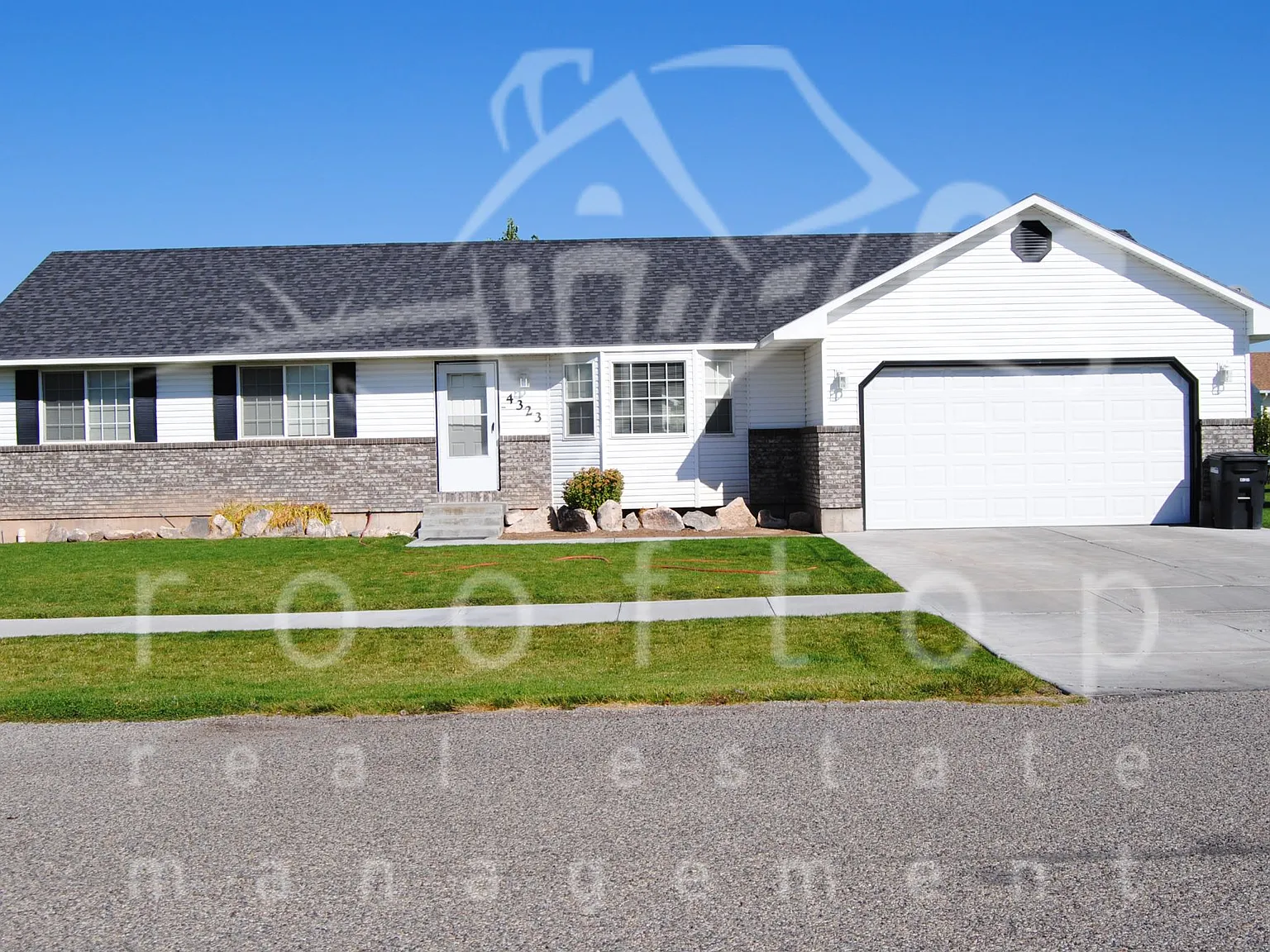 3 bed, 1500 sqft, $1,875 — Photo 1
