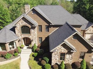1055 Northeast Ave, Tallmadge, OH 44278