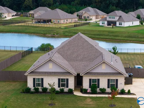 140 Tango Dr, Meridianville, AL 35759