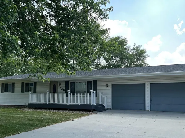 320 E View Pl, Osceola, IA 50213