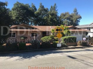 5275 Carriage Ln, Santa Rosa, CA 95403