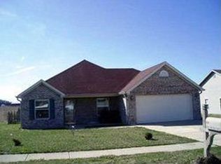 44 Clear Spring Ln, Trafalgar, IN 46181