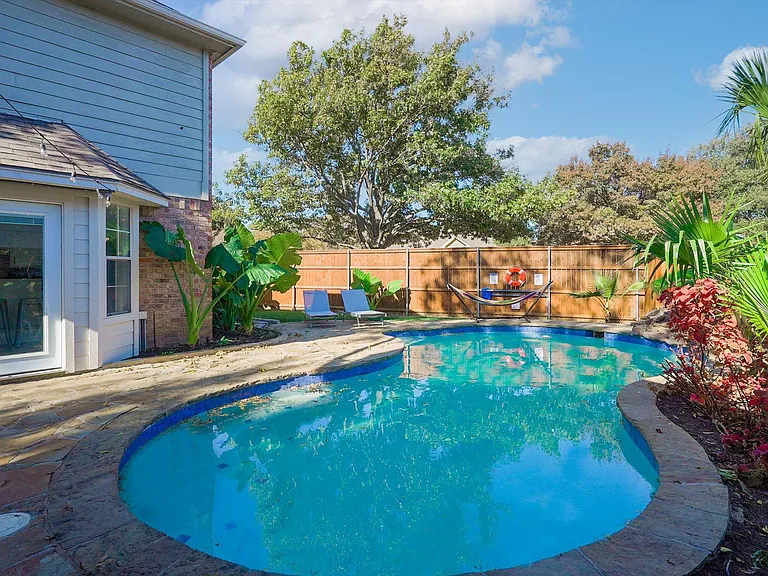 4402 Goodwin St — Photo 35