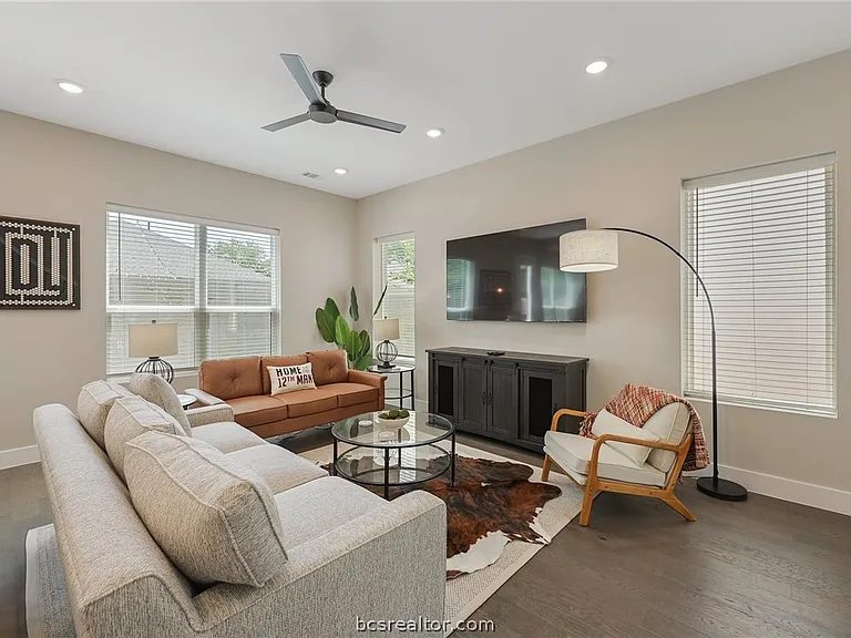 274 Estates Cir — Photo 4