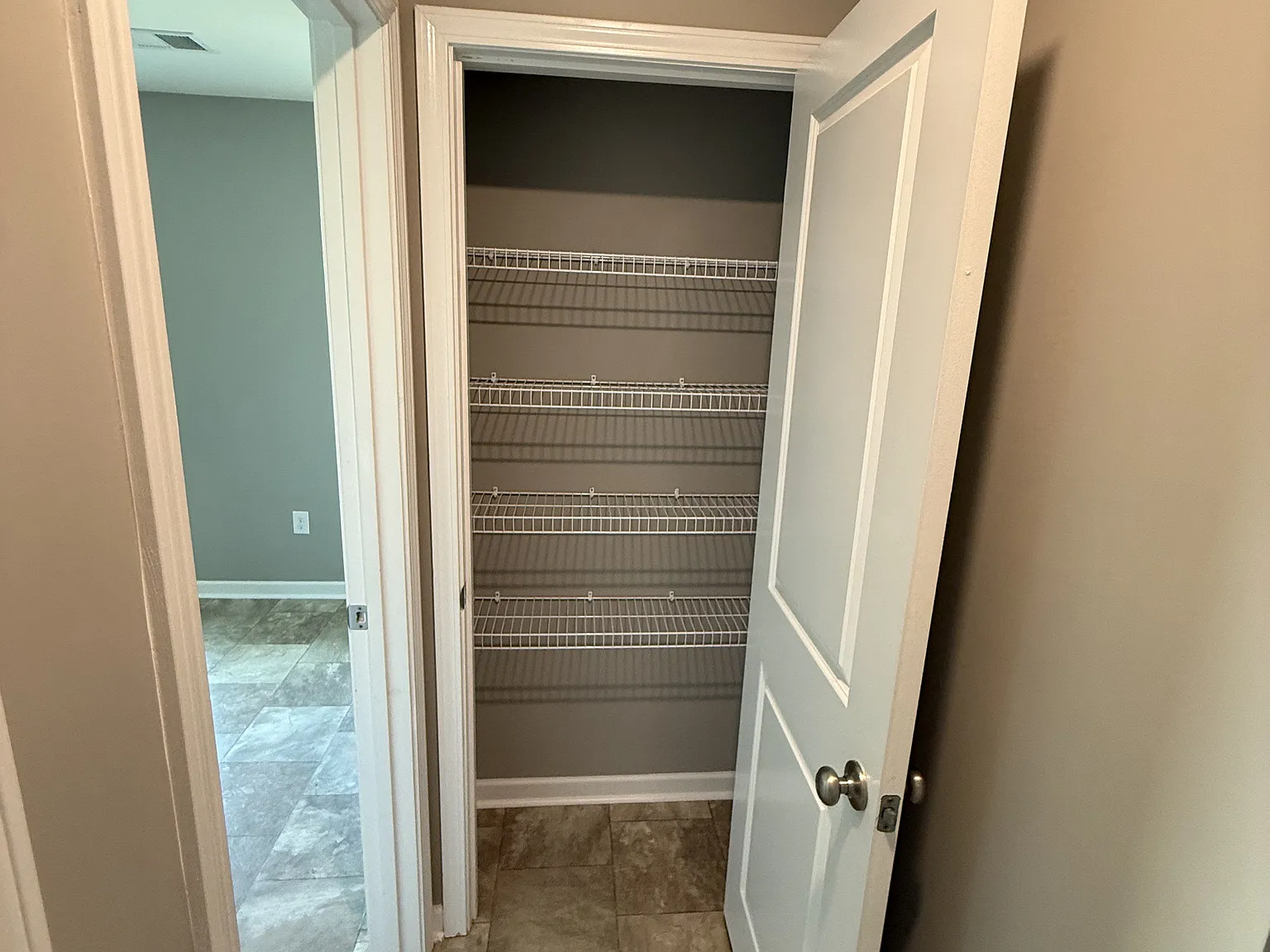 3 bed, 1258 sqft, $1,800 — Photo 4