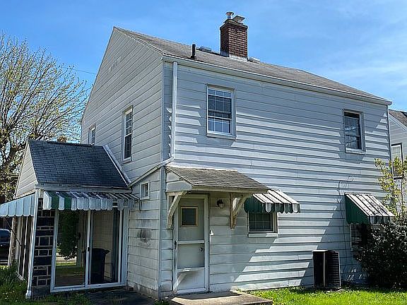 3rd image of 409 Margaret St