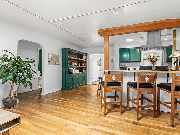 3rd image of 3924 Smith Ave SE