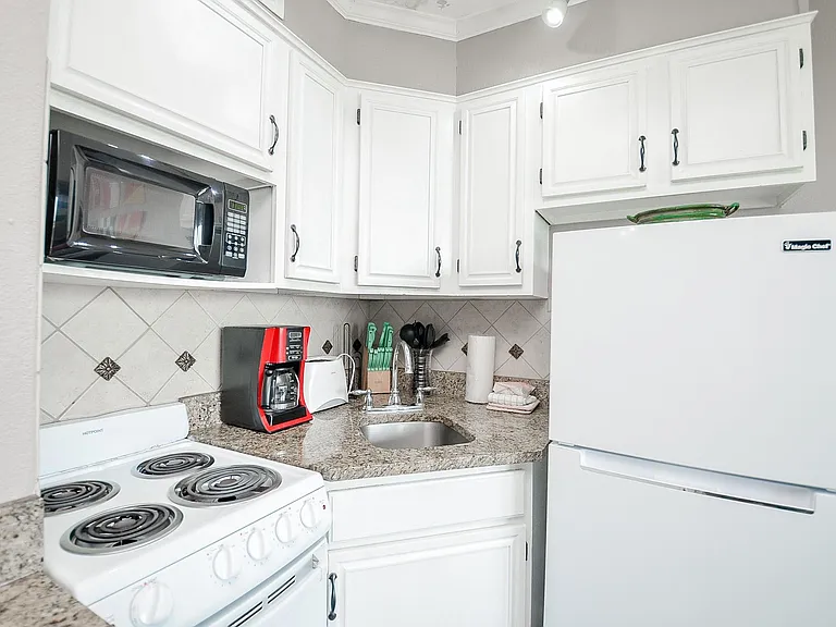 6102 Seawall Blvd #102B — Photo 36