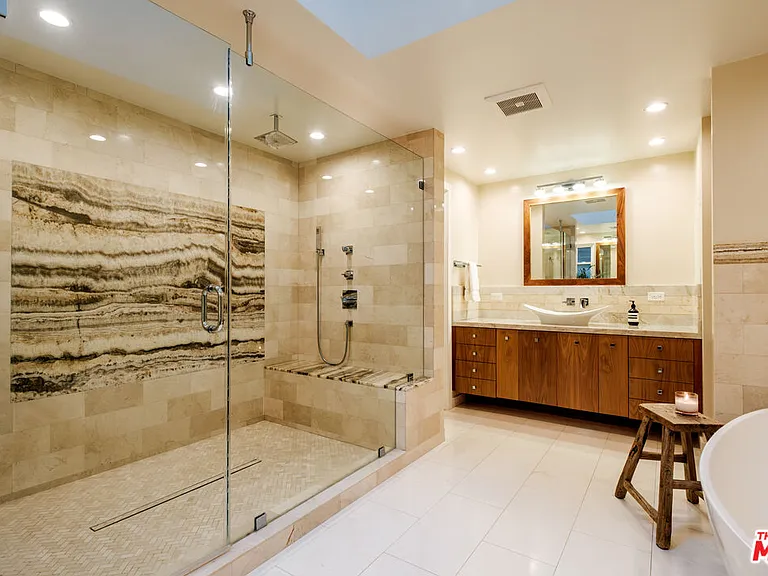 4975 Queen Florence Ln — Photo 31