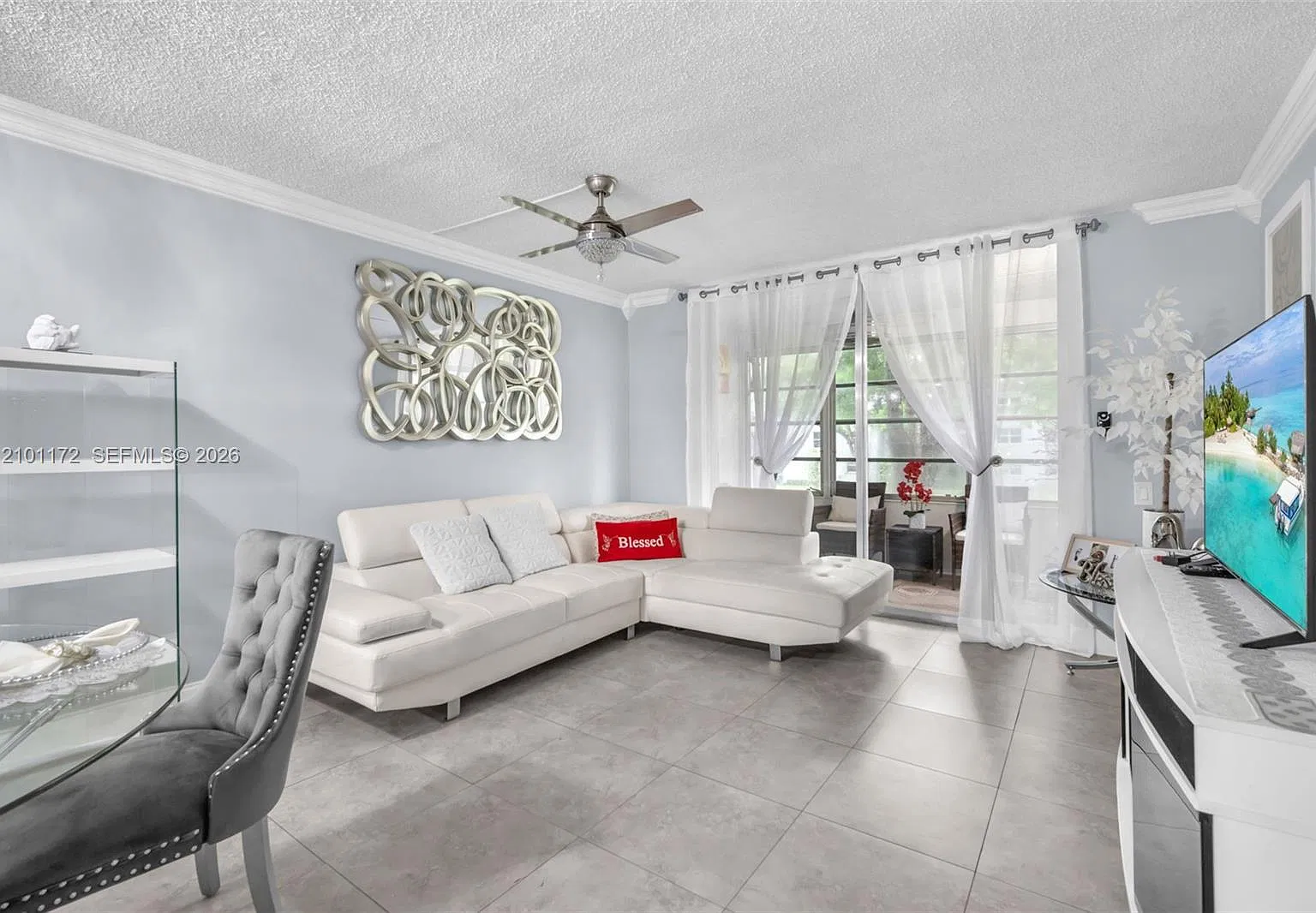 Lime Bay Condominium 4 — Photo 3