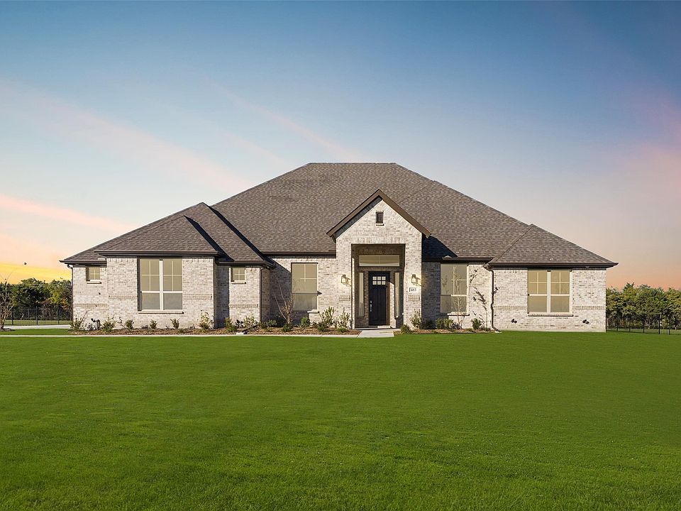 1st image of 483 Flor Dr