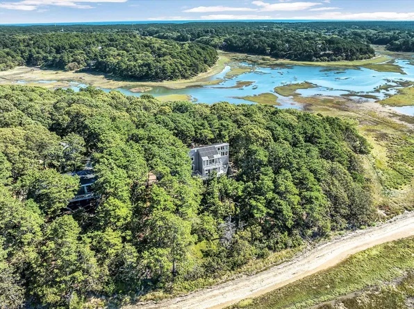 90 Ring Road, Wellfleet, MA 02667