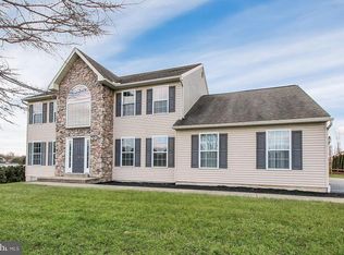 69 Adams Rd, Leesport, PA 19533