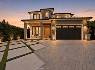 5001 Newcastle Ave, Encino, CA 91316