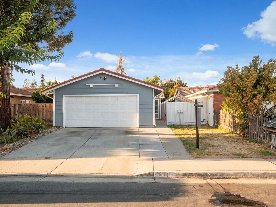 1st image of 841 Saraband Way