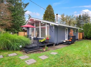 5176 Hazel Ln, Blaine, WA 98230