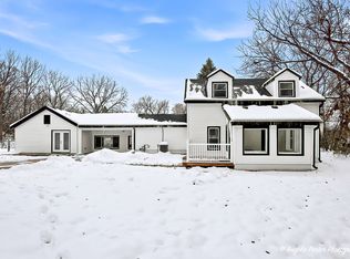 27283 W Nippersink Rd, Ingleside, IL 60041