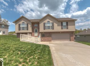 164 Ridgeview Dr, Saint Robert, MO 65584