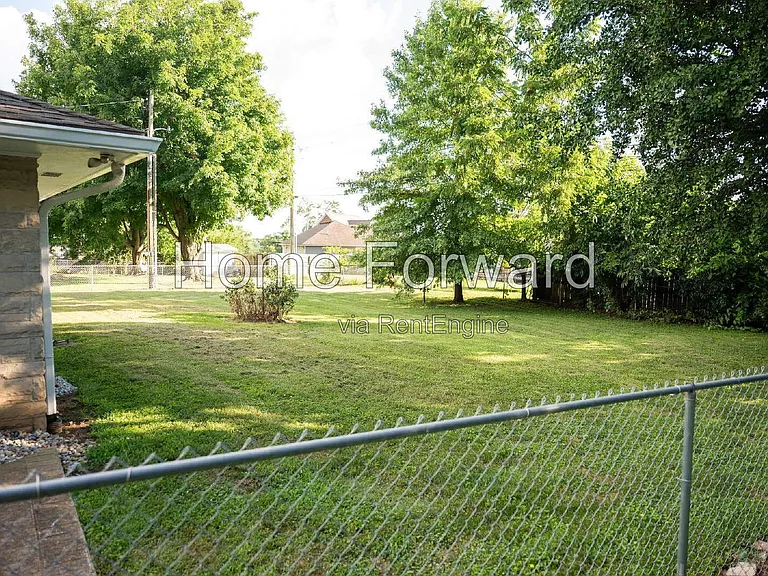 517 N 3rd St — Photo 71