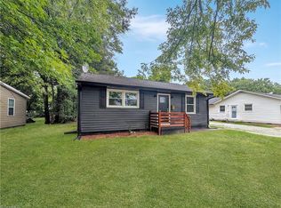 1614 Willow Rd, Greensboro, NC 27401